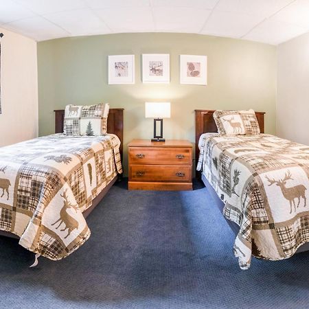 بار هاربور Acadia Pines Motel المظهر الخارجي الصورة