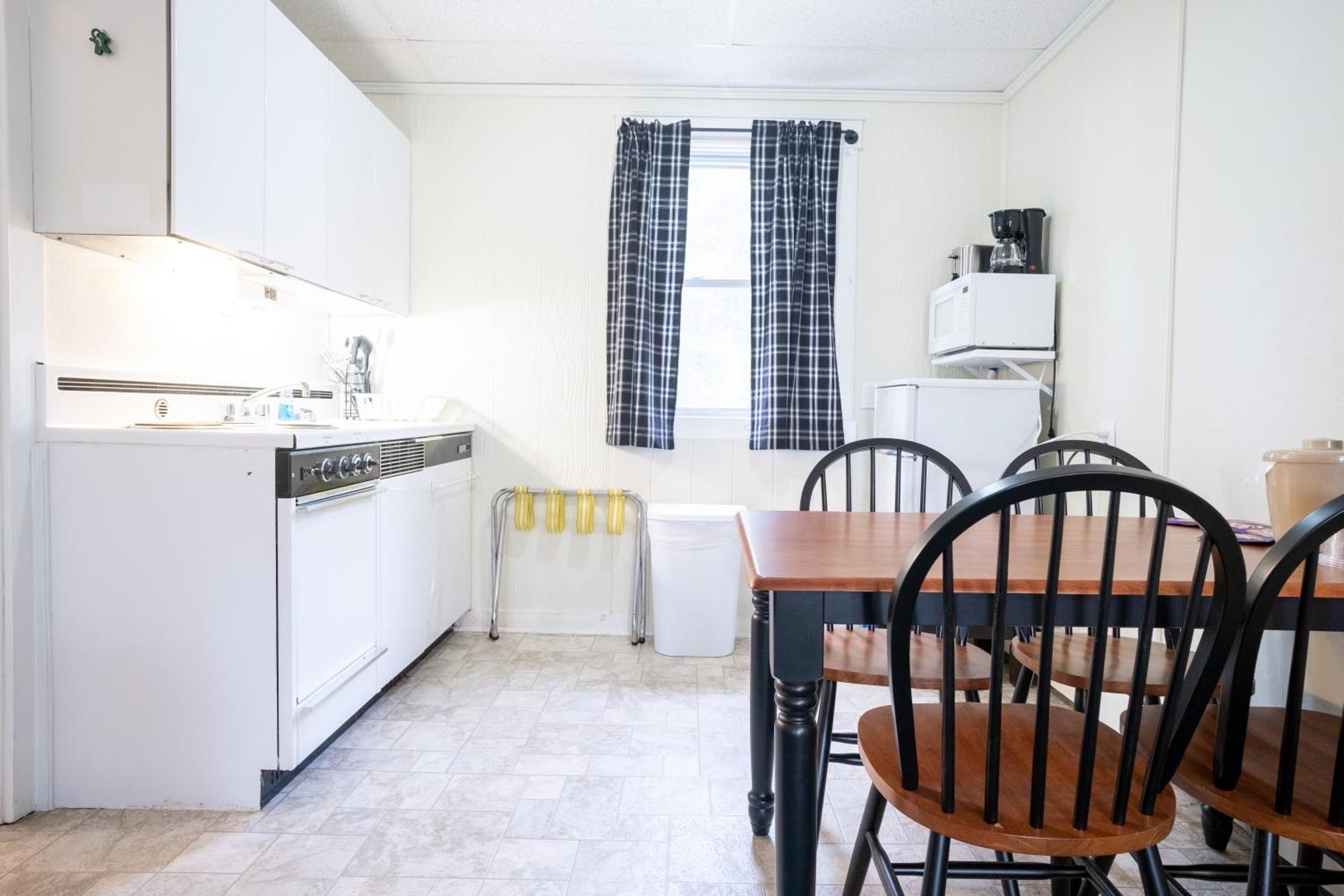 بار هاربور Acadia Pines Motel المظهر الخارجي الصورة